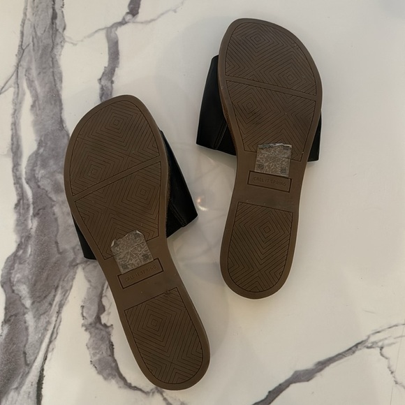 Call It Spring Birdie slides Sandals - Picture 3 of 3